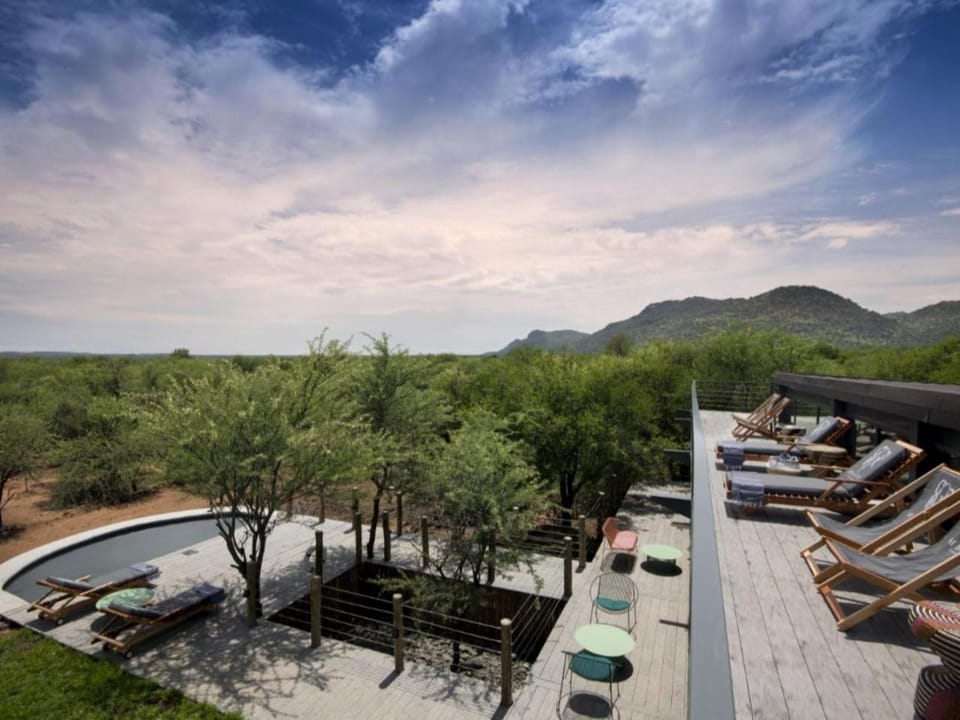 Natural landscape, Mountain view, Pool view, Swimming pool, sunbed