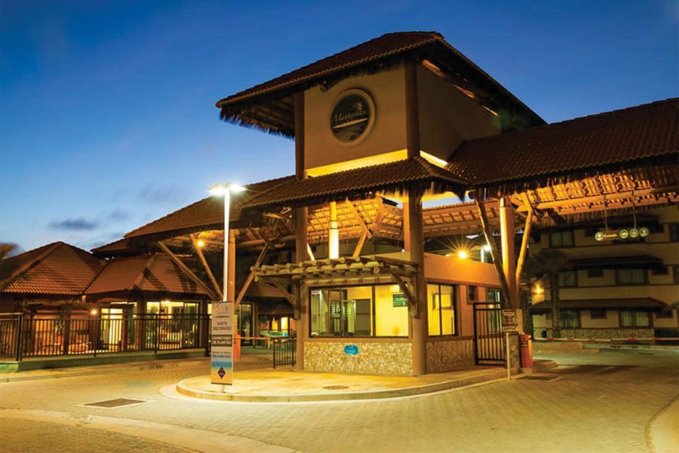 Property building, Facade/entrance, Location