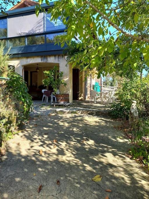 Bas de villa, 2 terrasses, piscine, SPA, sauna... House in Provence-Alpes-Côte d'Azur