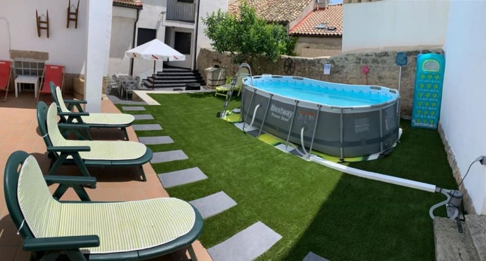 Garden, Swimming pool