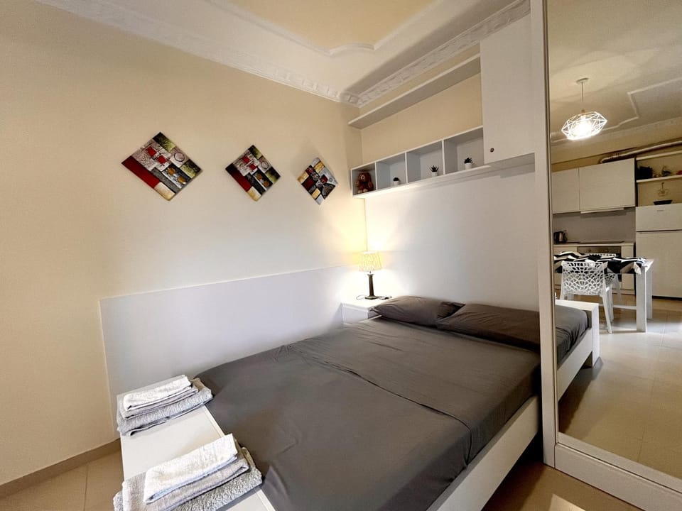 Bed, Photo of the whole room