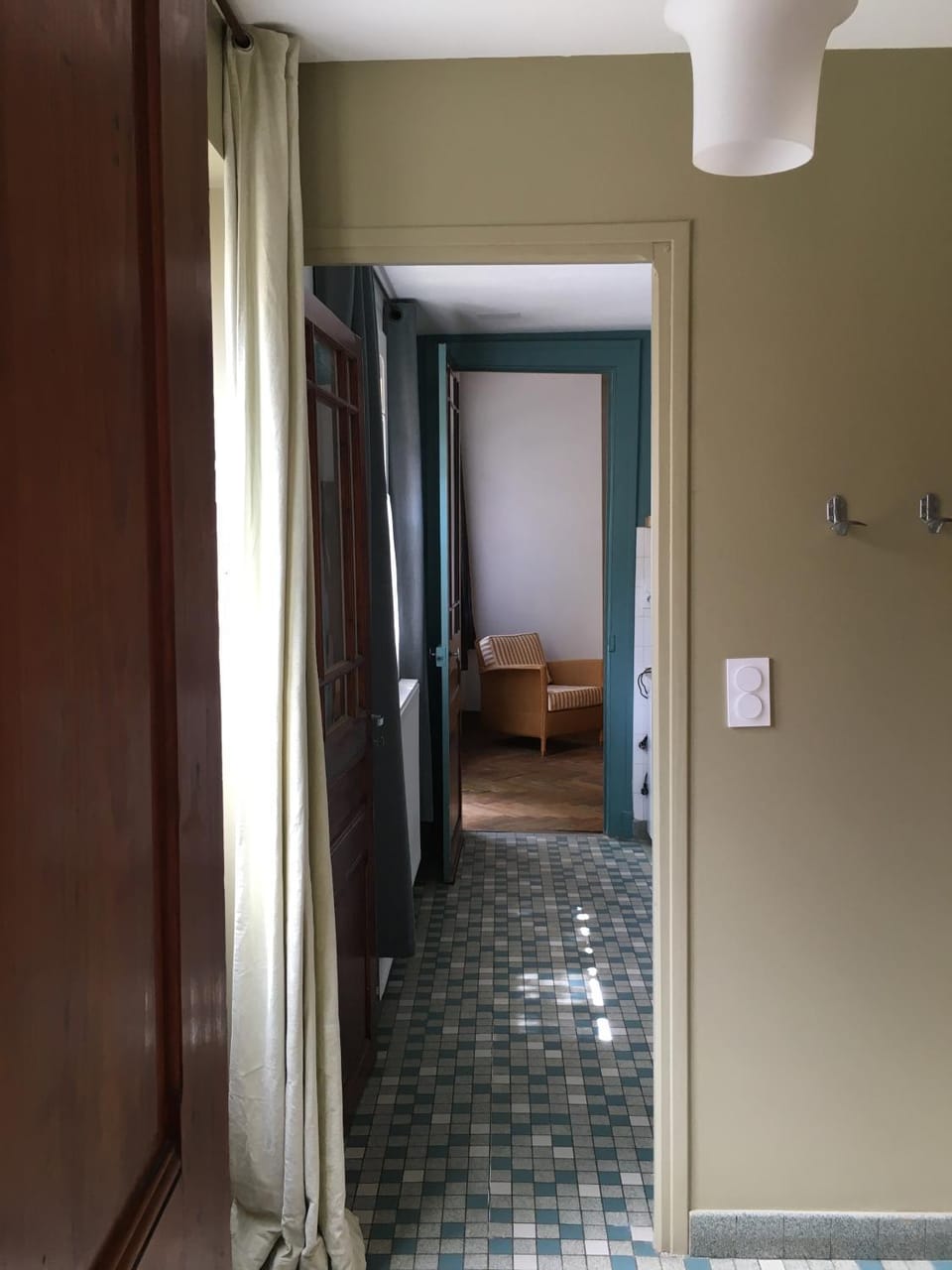 Facade/entrance, Living room, kitchen