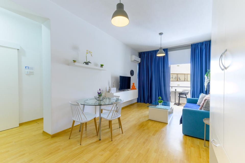 Amber Houses Apartment in Larnaca
