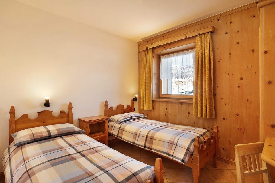 Property building, Living room, Bedroom