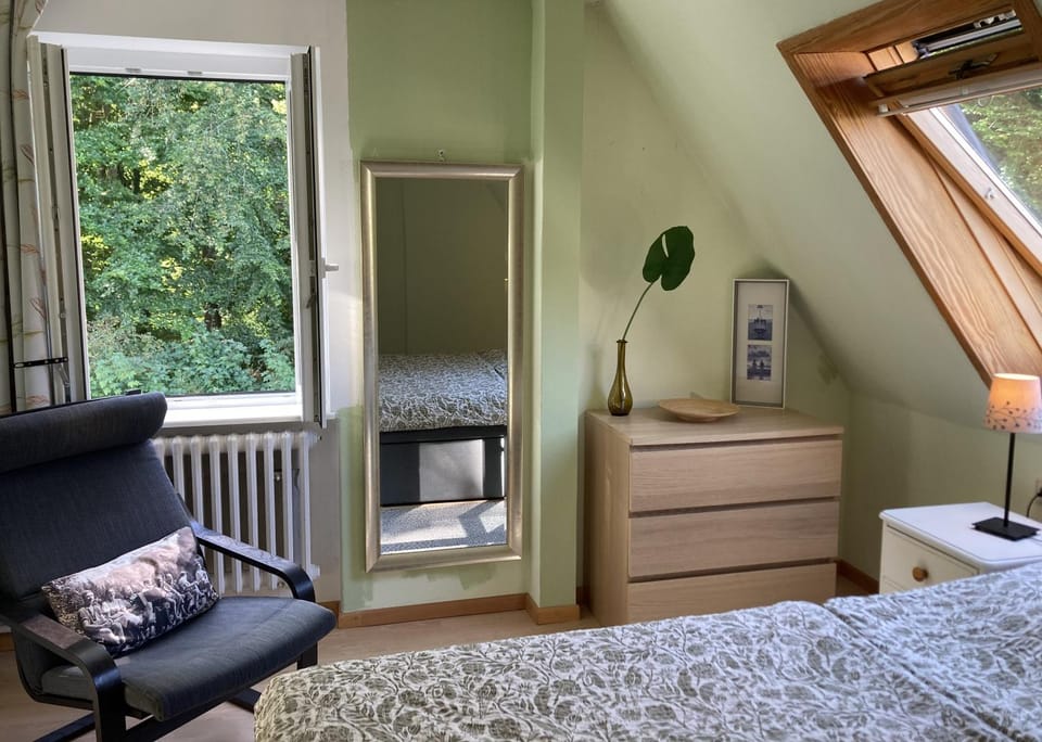 Bed, View (from property/room), View (from property/room), Bedroom