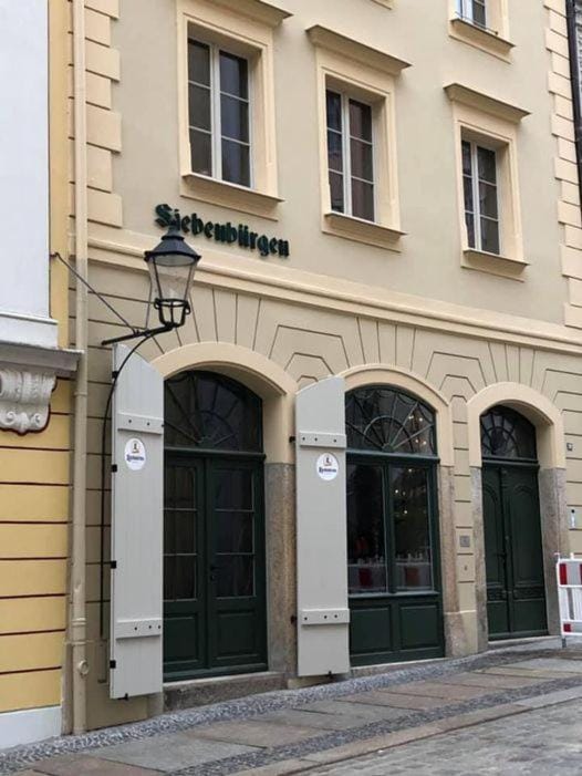 Property building, Facade/entrance