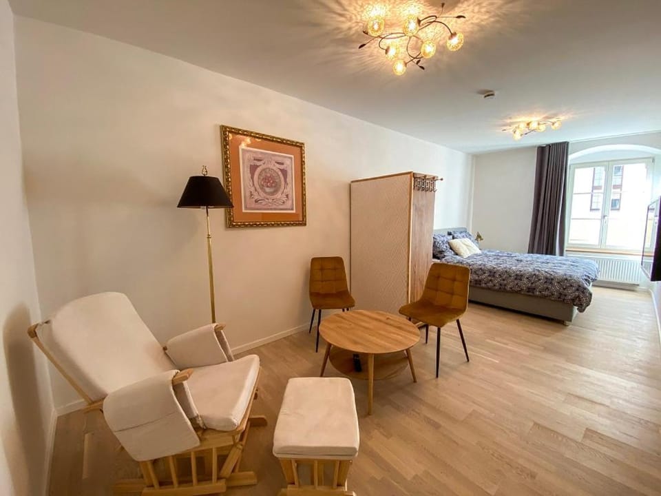 Bed, Living room, Photo of the whole room, Seating area, Bedroom