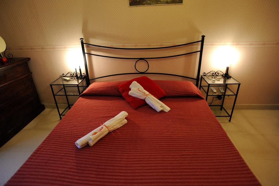Decorative detail, Bedroom