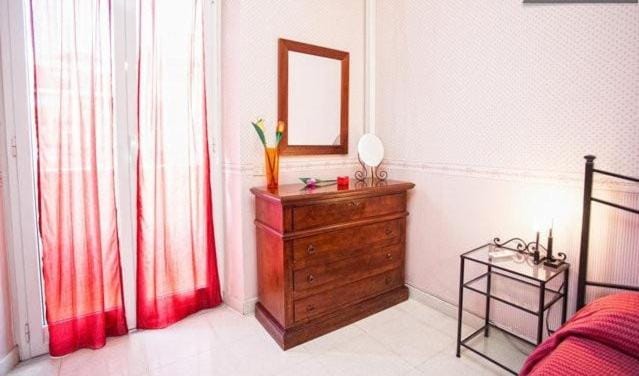 Decorative detail, Bedroom
