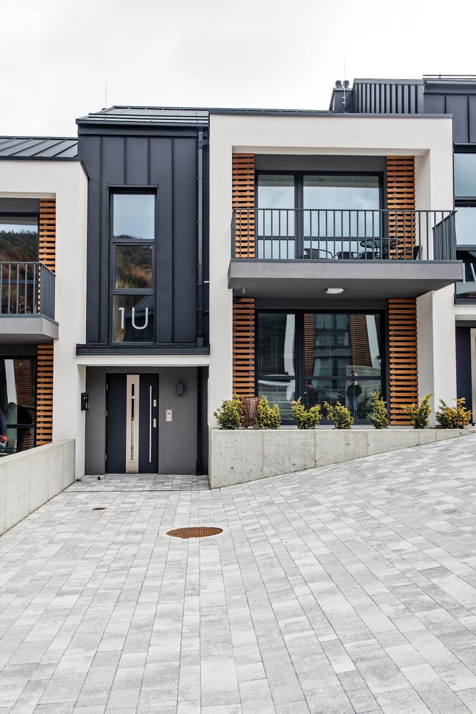 Property building, Facade/entrance