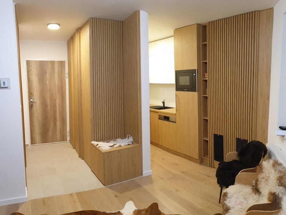 wardrobe, kitchen