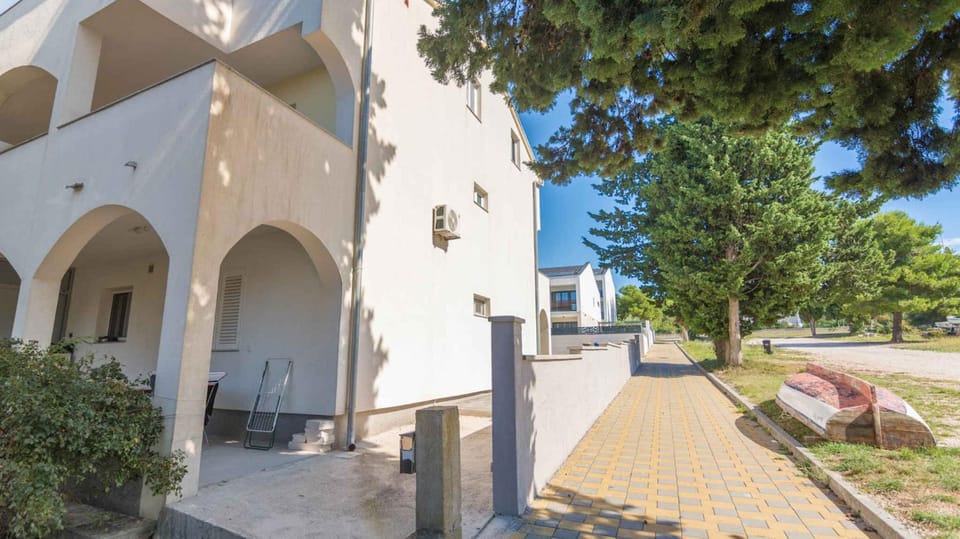 Property building, Summer