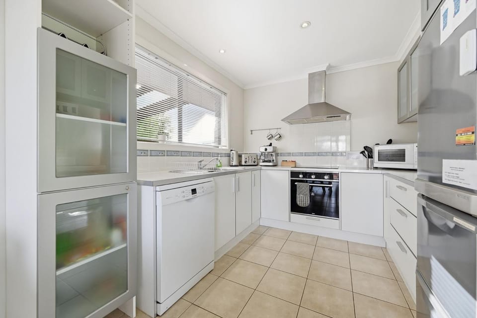Inverloch Shores House in Inverloch