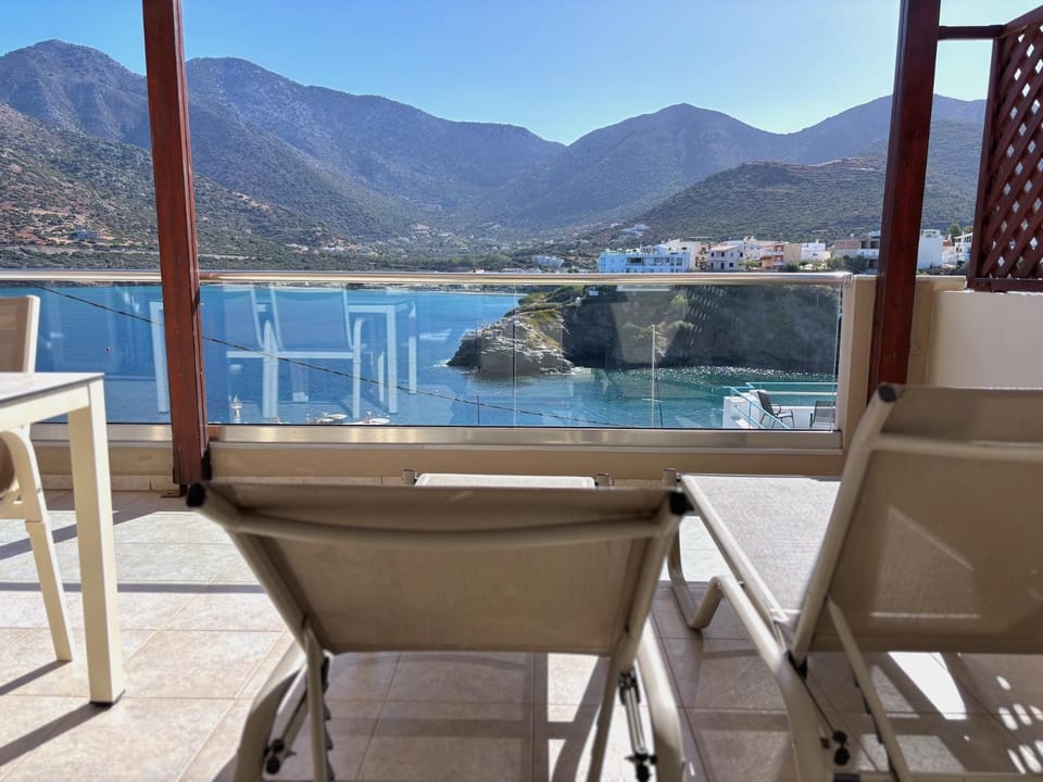 Sea view, sunbed