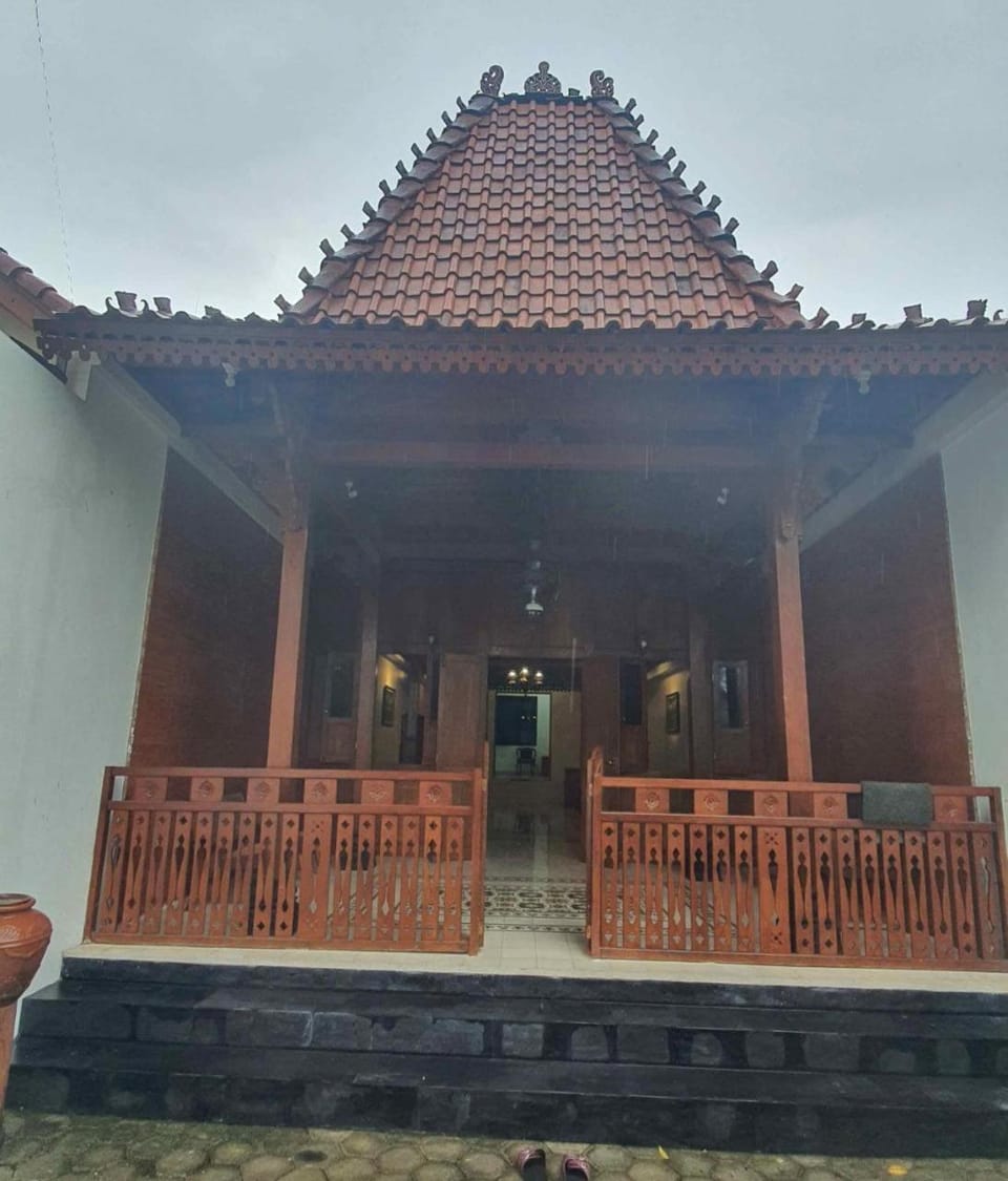 Joglo 21A Bed and Breakfast in Yogyakarta