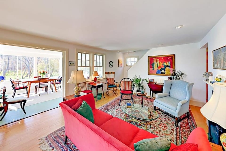 Brookview Bungalow House in Wellfleet