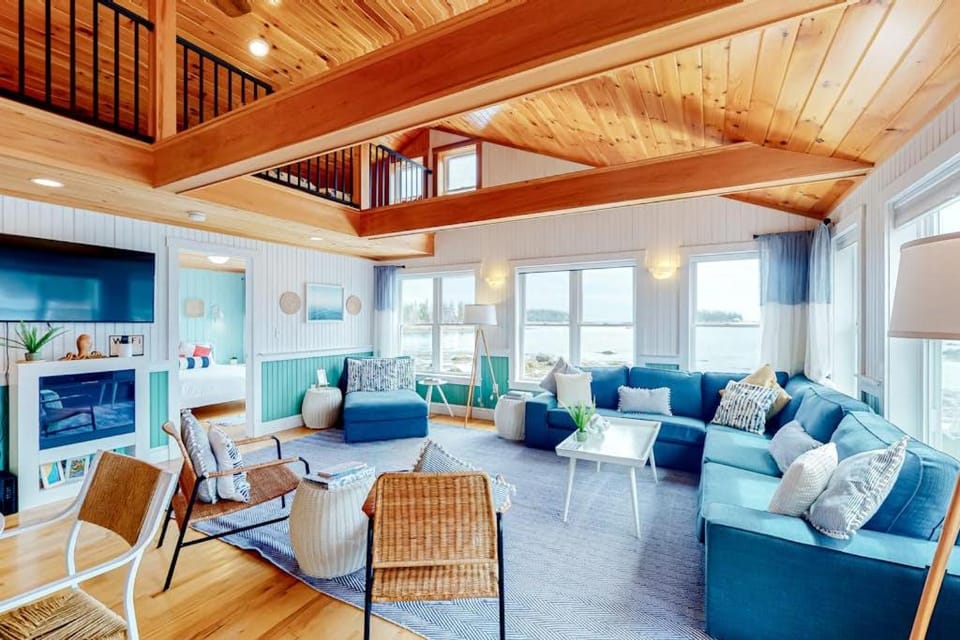 TV and multimedia, Living room, Seating area