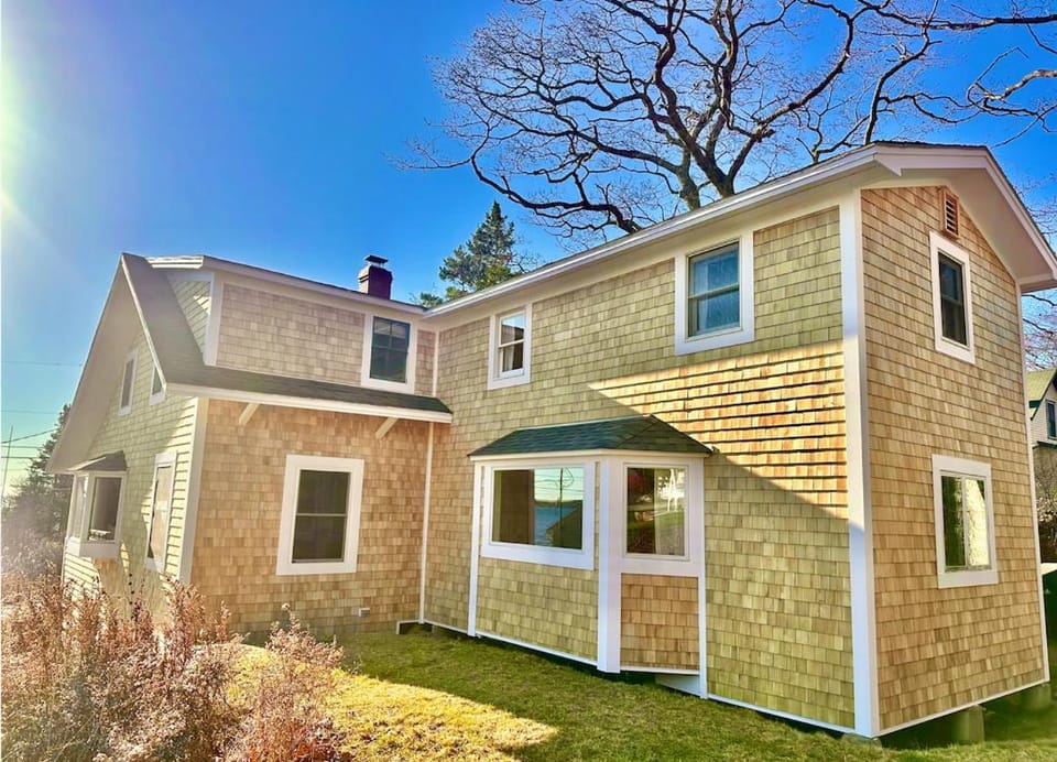 Property building, Spring, Day