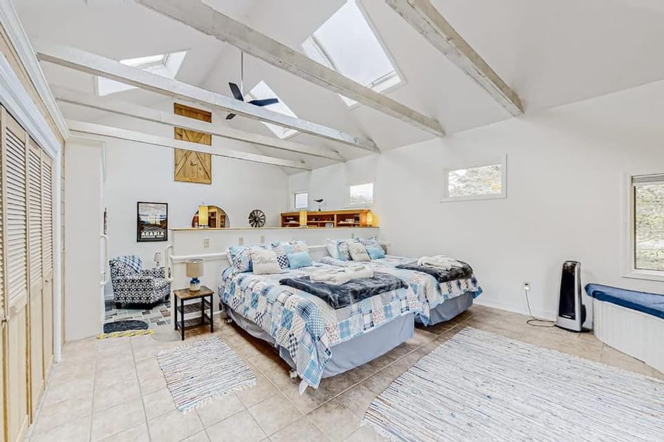 Bayside Hideout House in Lamoine
