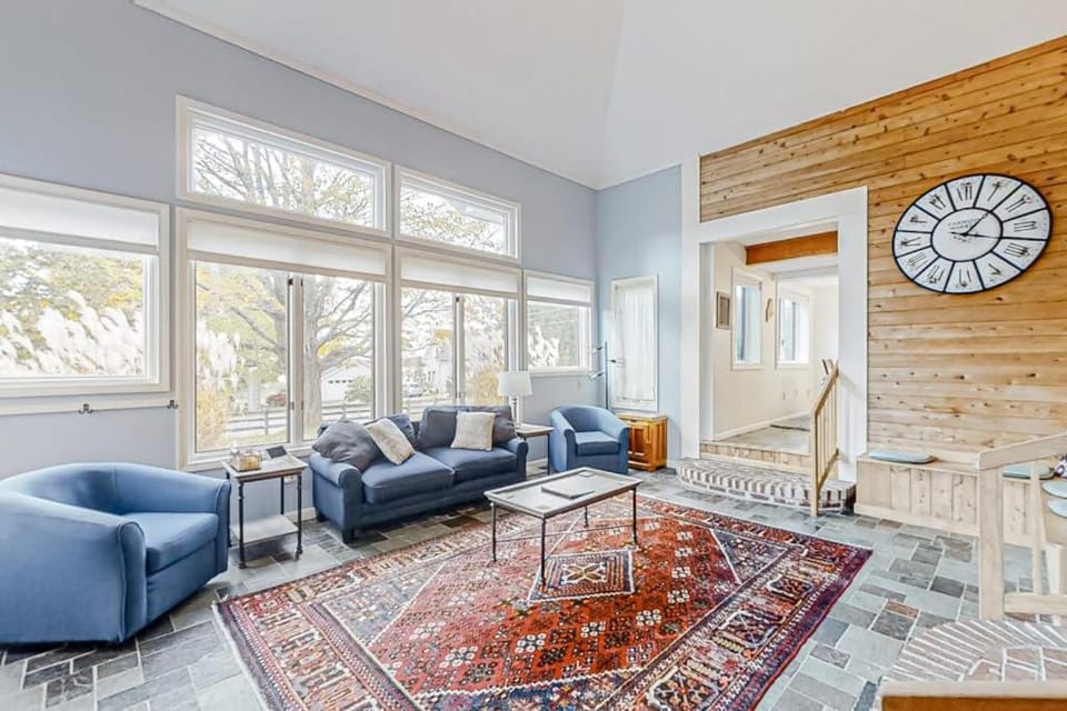 Bayside Hideout House in Lamoine