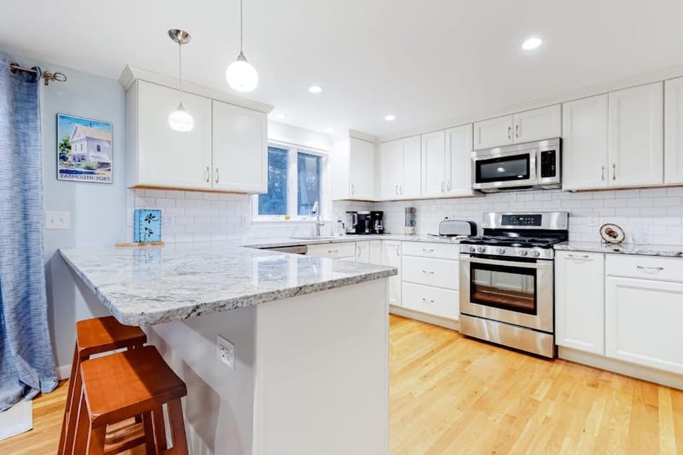 Collingwood Cottage House in Yarmouth Port