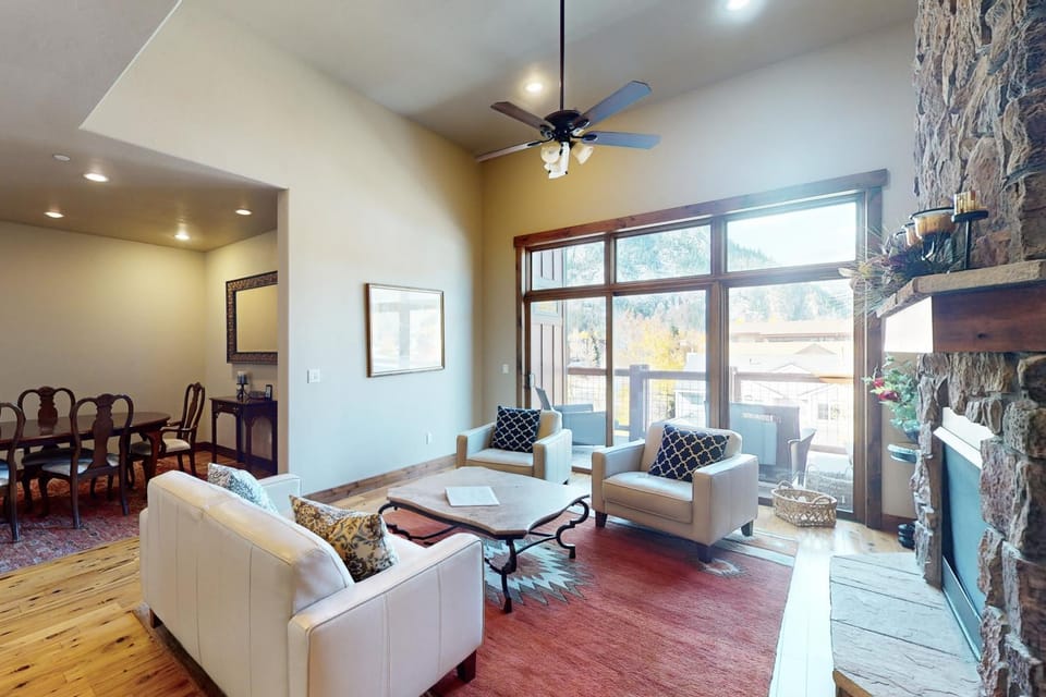 Bears Den Condo Unit 1 Apartment in Frisco