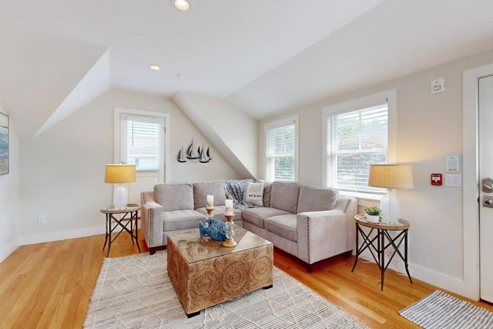 Oyster Beach Bungalow House in Chatham