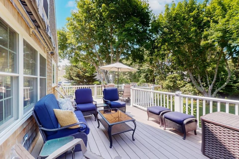 Cape Harbor Hideaway House in Harwich