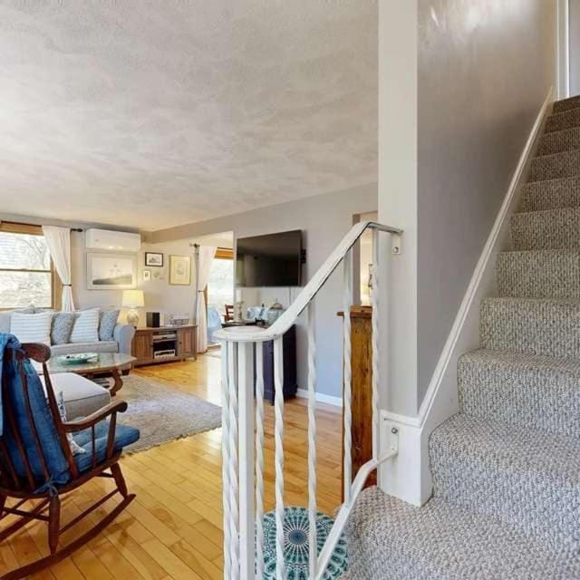 Bay Pointe Bungalow House in East Falmouth