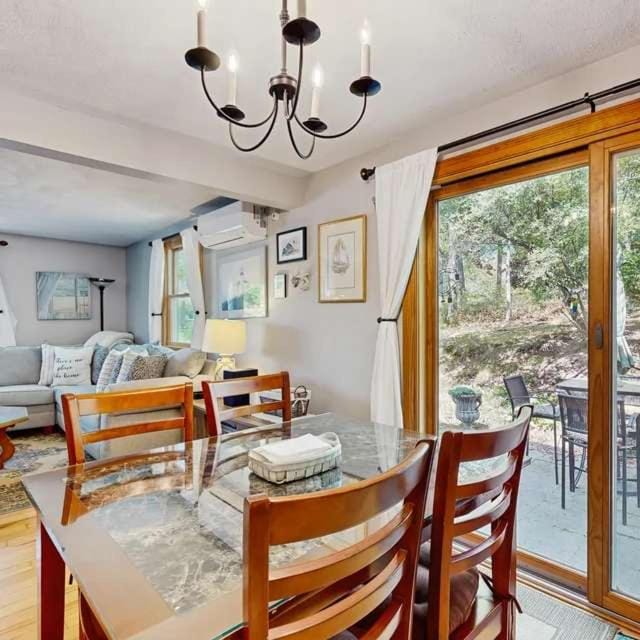 Bay Pointe Bungalow House in East Falmouth