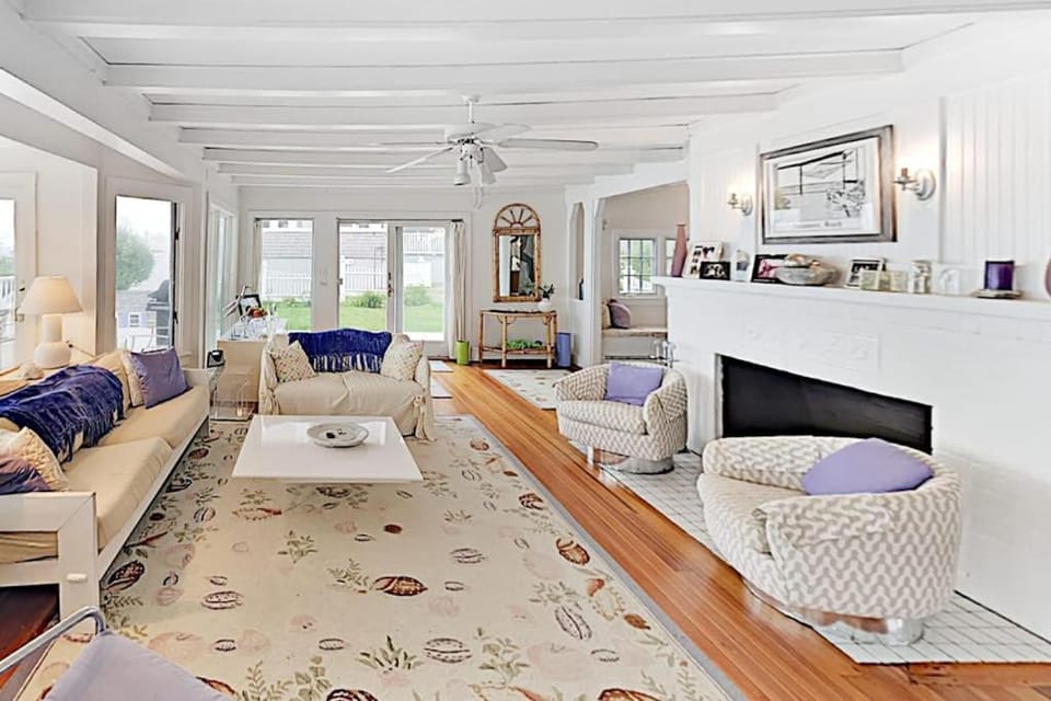 Buzzard Bay Retreat House in Sagamore Beach