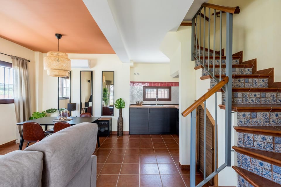 Kitchen or kitchenette, Living room, Lounge or bar, Dining area