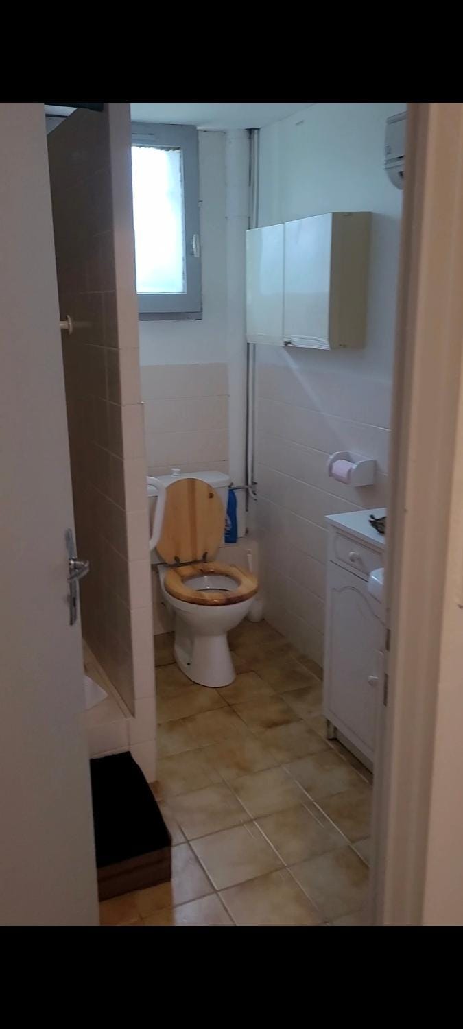 Toilet, Bathroom