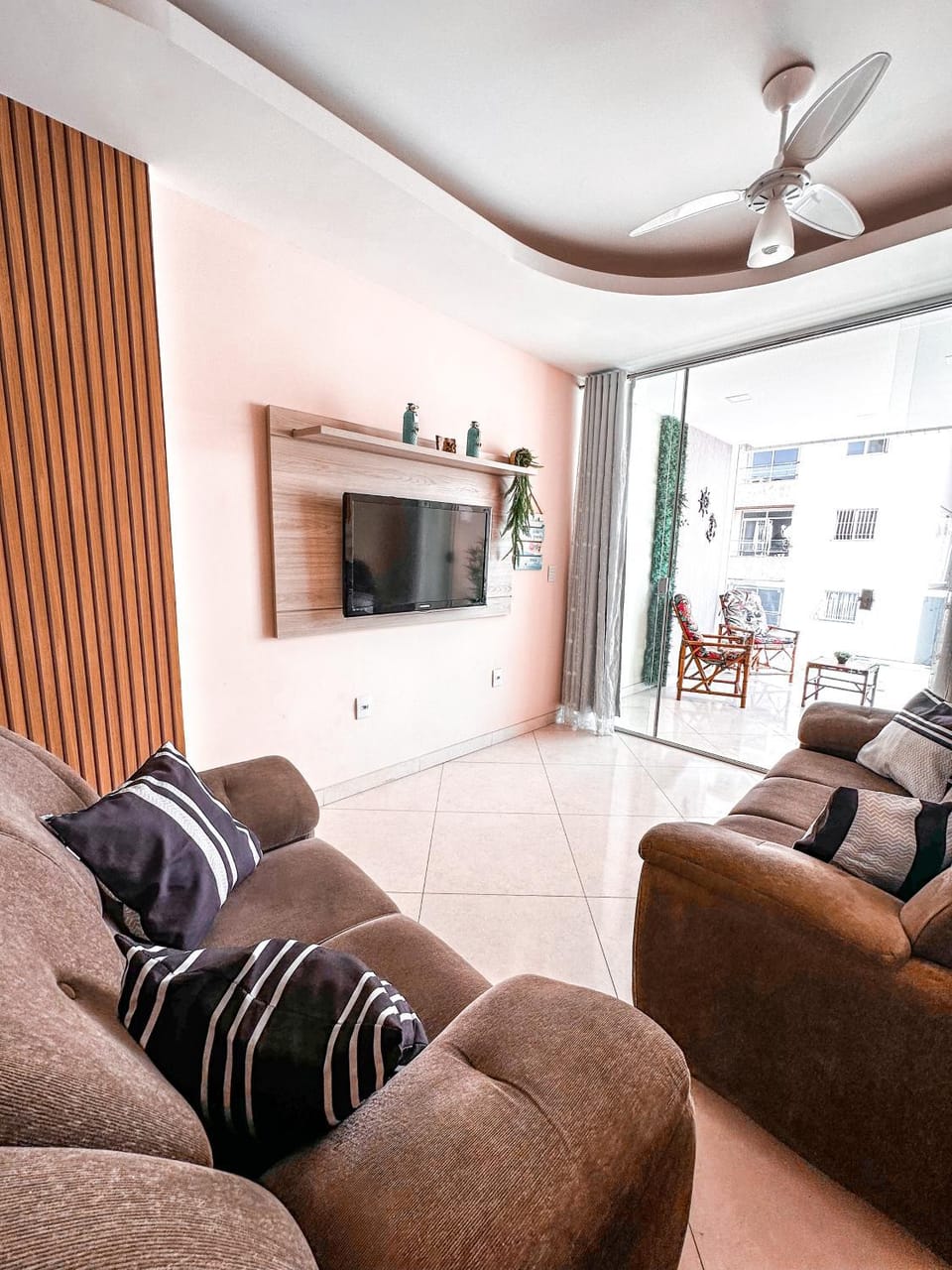 Apt na Praia do Morro,2 quadras do mar,com Garagem Apartment in Guarapari