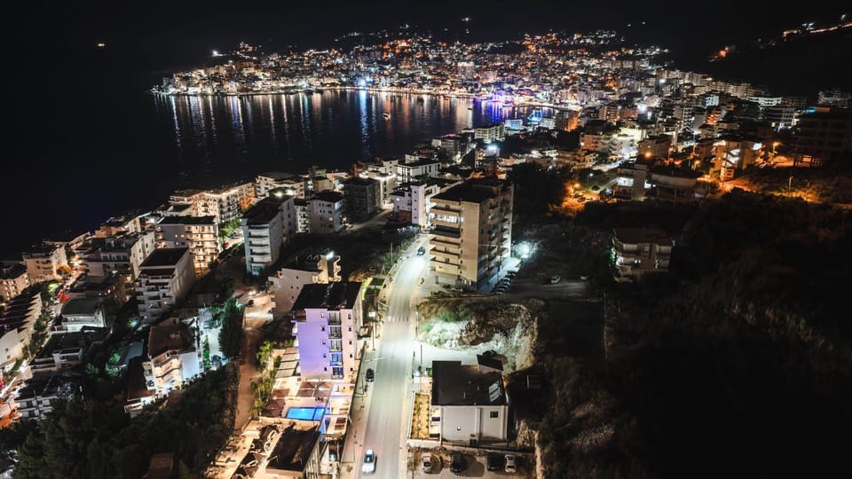 Night, Bird's eye view, City view, Sea view, Street view, Location
