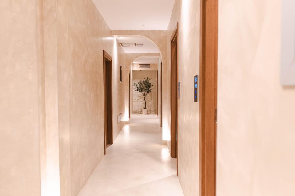 Property building, Breakfast
