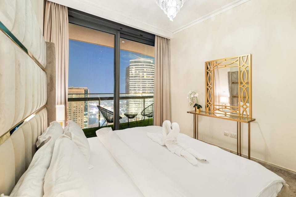 Luxury 2BR Skyline Sea View Direct Mall Metro Dining Shops City Walk Apartment in Dubai