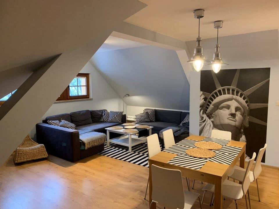 Living room, Seating area, Dining area