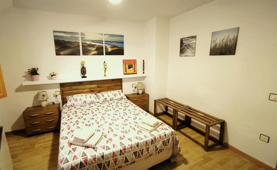 Dúplex San Lorenzo 2 PARKING GRATUITOS Y PISCINA Apartment in Jaén