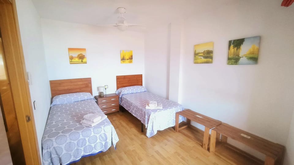 Dúplex San Lorenzo 2 PARKING GRATUITOS Y PISCINA Apartment in Jaén