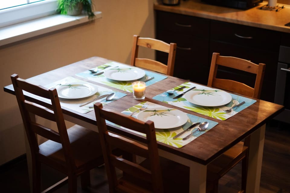 Dining area, kitchen