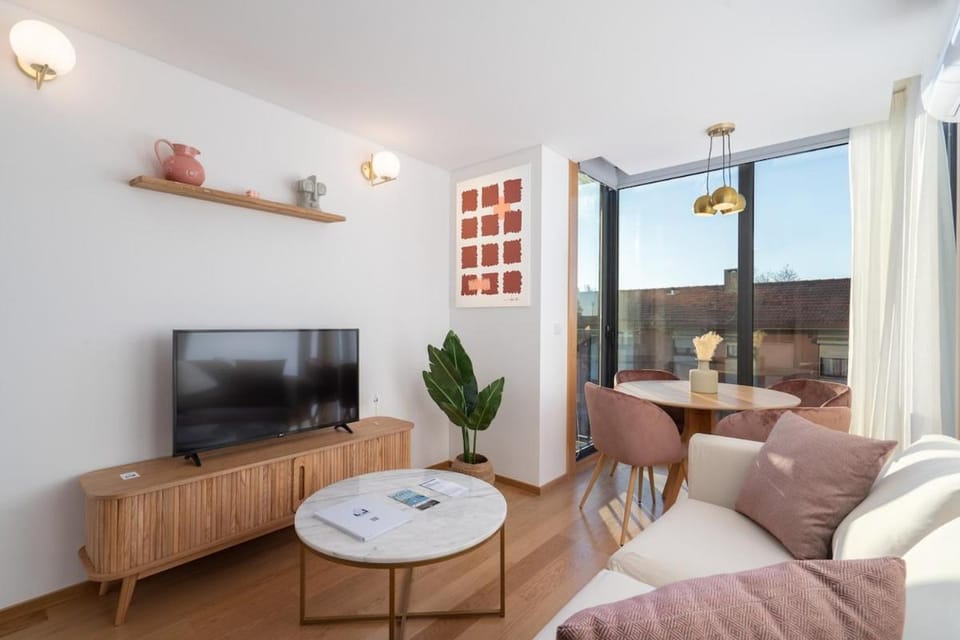 Communal lounge/ TV room, Seating area