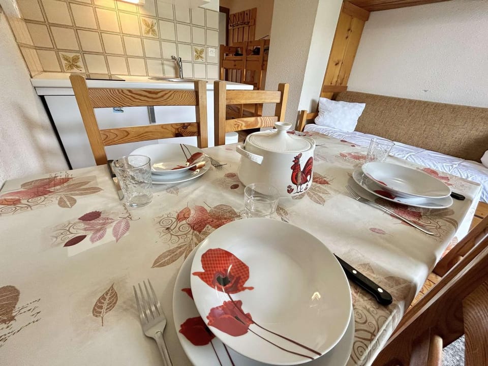 Studio avec alcôve et cabine, 4 couchages à Demi-Quartier, parking inclus - FR-1-597-115 Cabin in Combloux