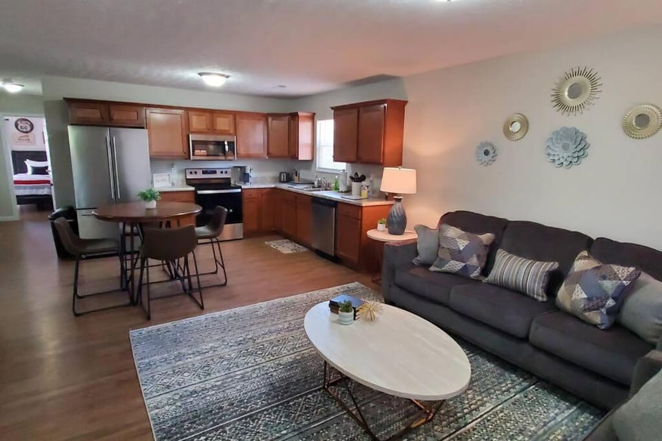 Living room, Dining area, kitchen