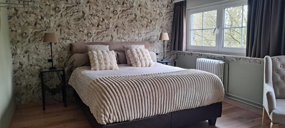 Manoir du bois des rêves Bed and Breakfast in Wallonia, Belgium