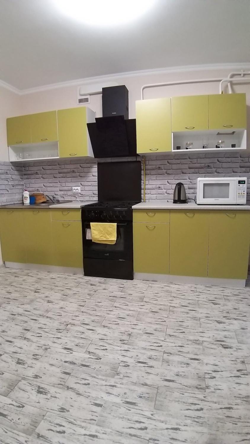 Новобудова поряд з "Порт сіті Apartment in Ukraine