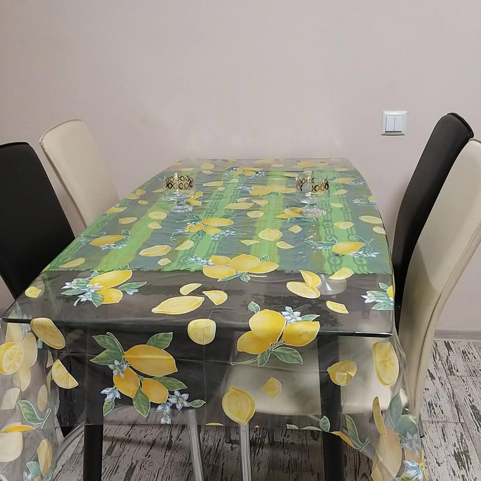 Новобудова поряд з "Порт сіті Apartment in Ukraine