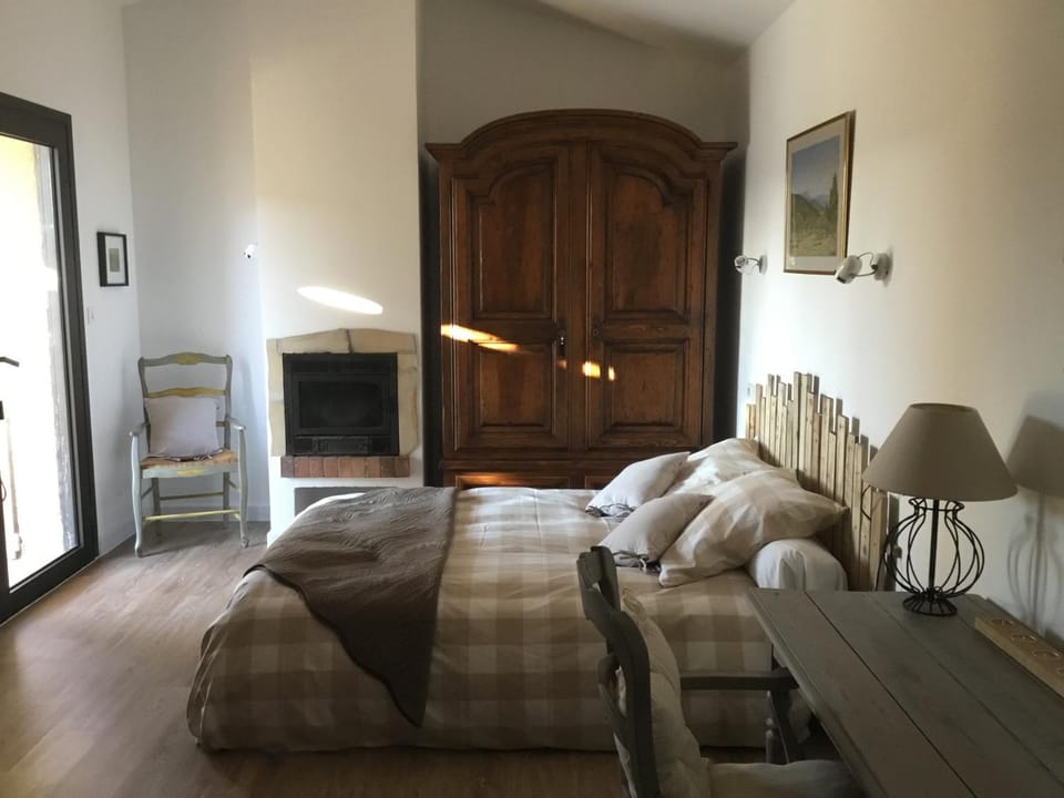 Petit cocon dans le Luberon Vacation rental in Provence-Alpes-Côte d'Azur