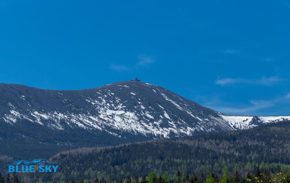Nearby landmark, Day, Natural landscape, Mountain view