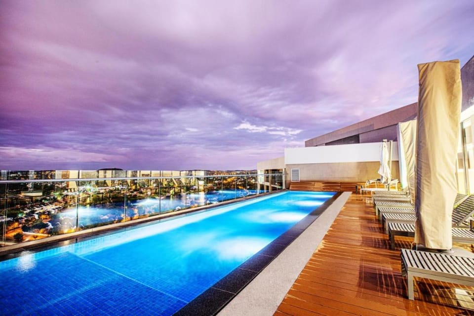 Swimming pool, Swimming pool